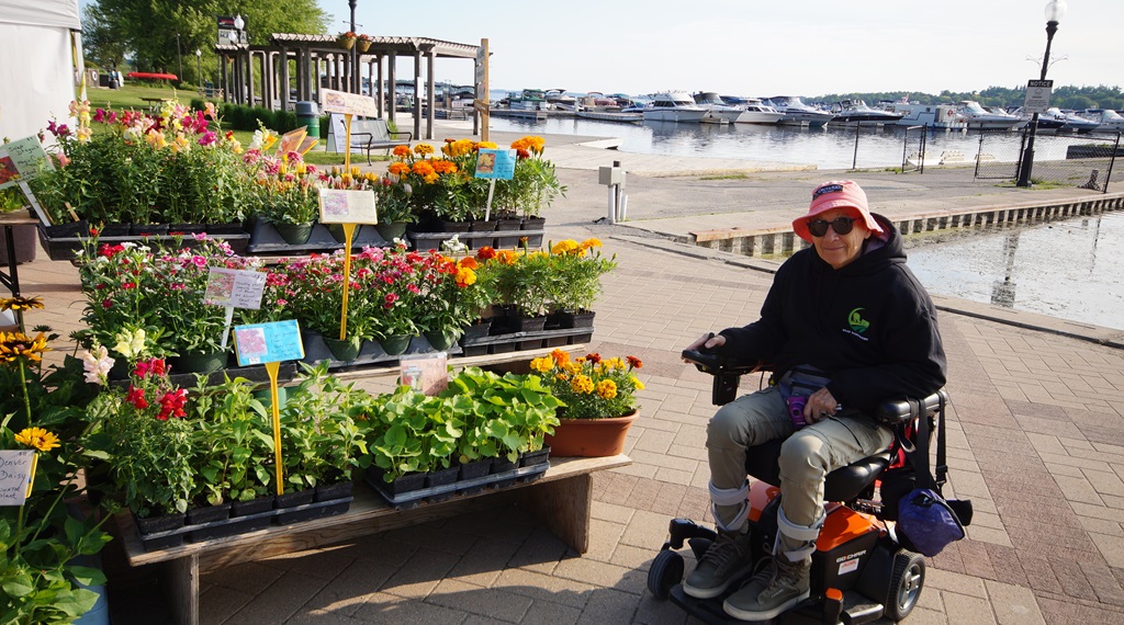 Port Perry Farmers' Market - Flowers and Plants