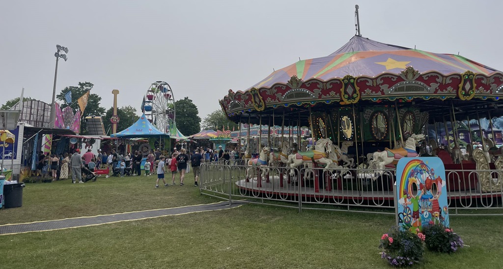 Midway Rides - Brooklin Spring Fair