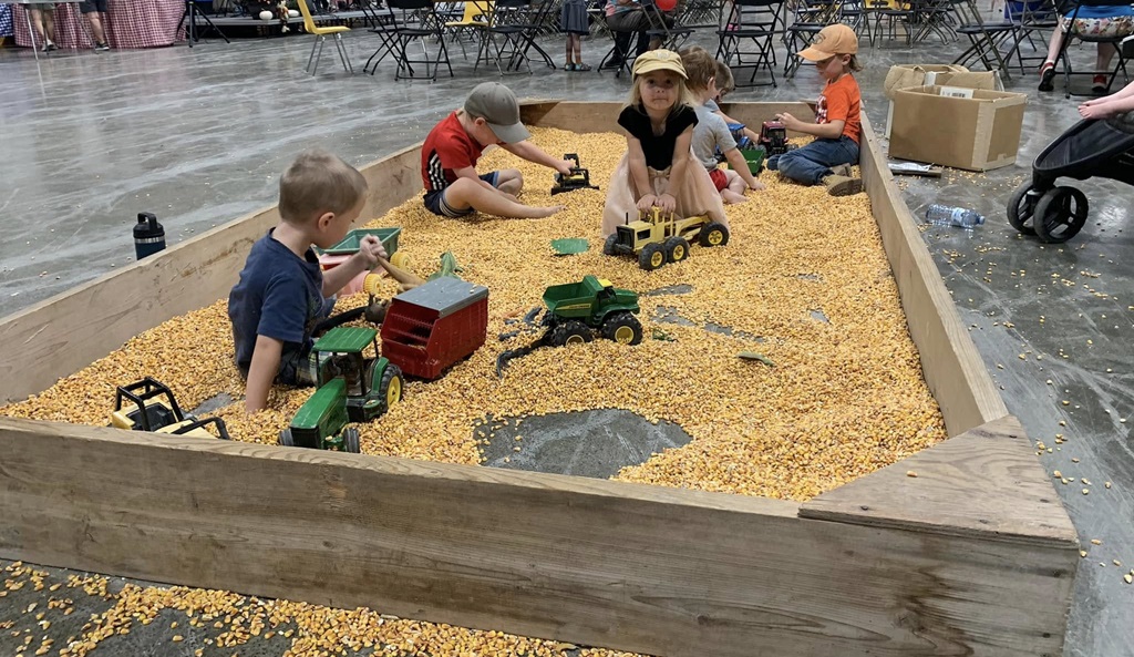 Farm Play Box - Brussels Fall Fair
