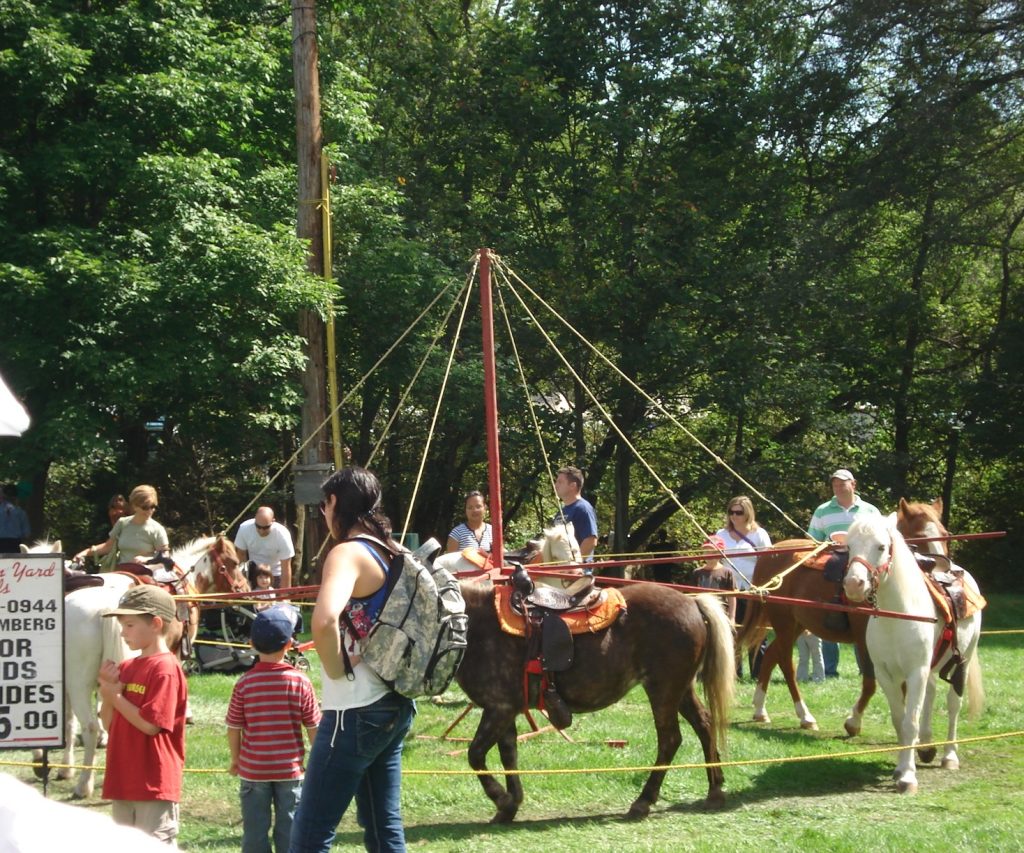 Kettleby Fair (2010)