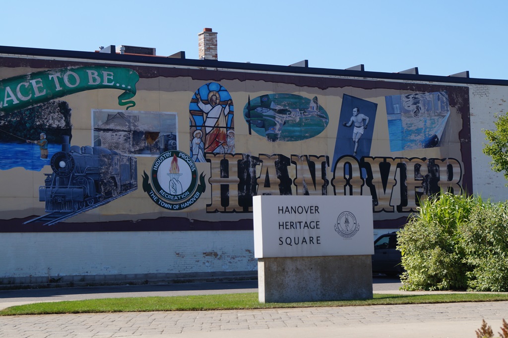 Hanover Vintage Square