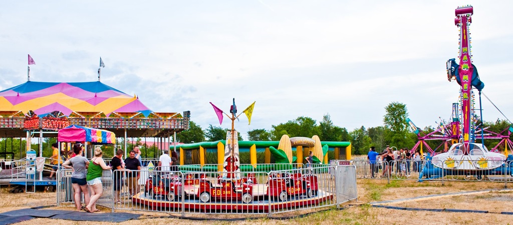 Midway Rides - Fenelon Fair