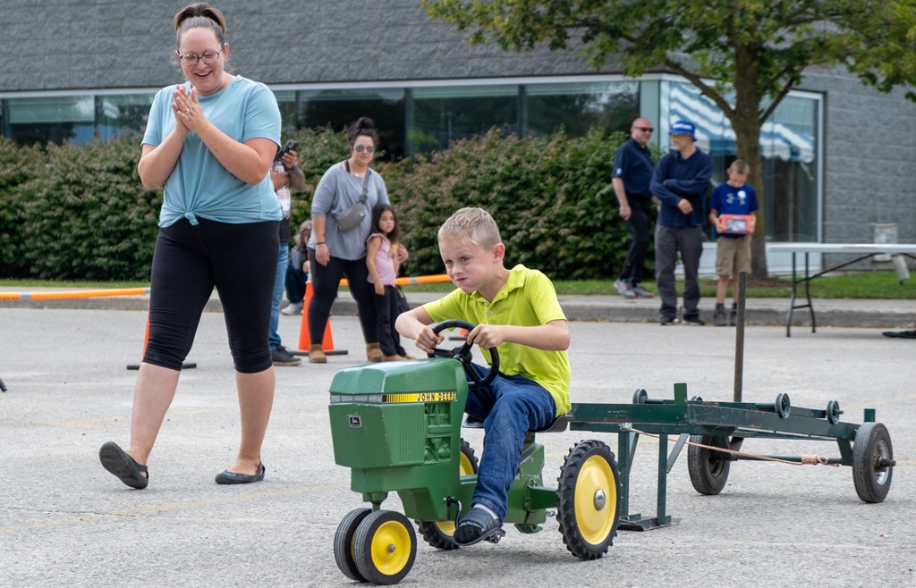 Pedal Tractor Pull - Fergus Fall Fair