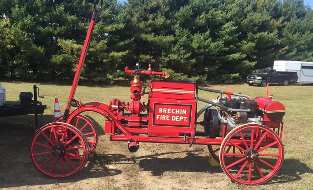 Vintage Fire Engine - Ramona Fall Fair