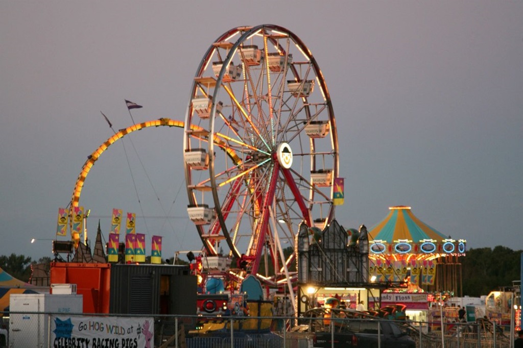Midway at Night - Lindsay Exhibition