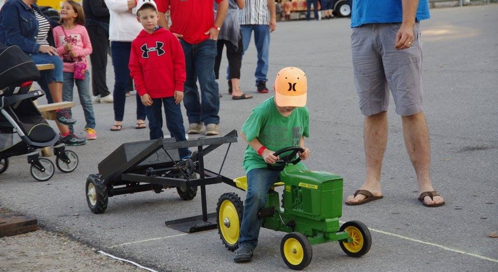 Kid's Tractor Pull - Ripley-Huron Fall Fair