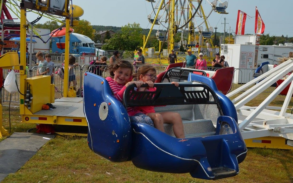 Midway Rides - New Liskeard Fall Fair
