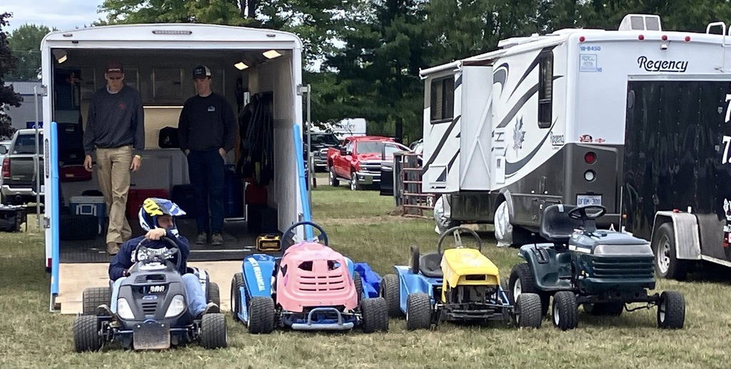 Mini Tractors - Perth Fair
