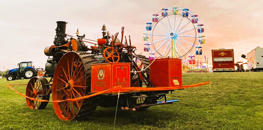 Vintage Steam Tractor - west Niagara Fair
