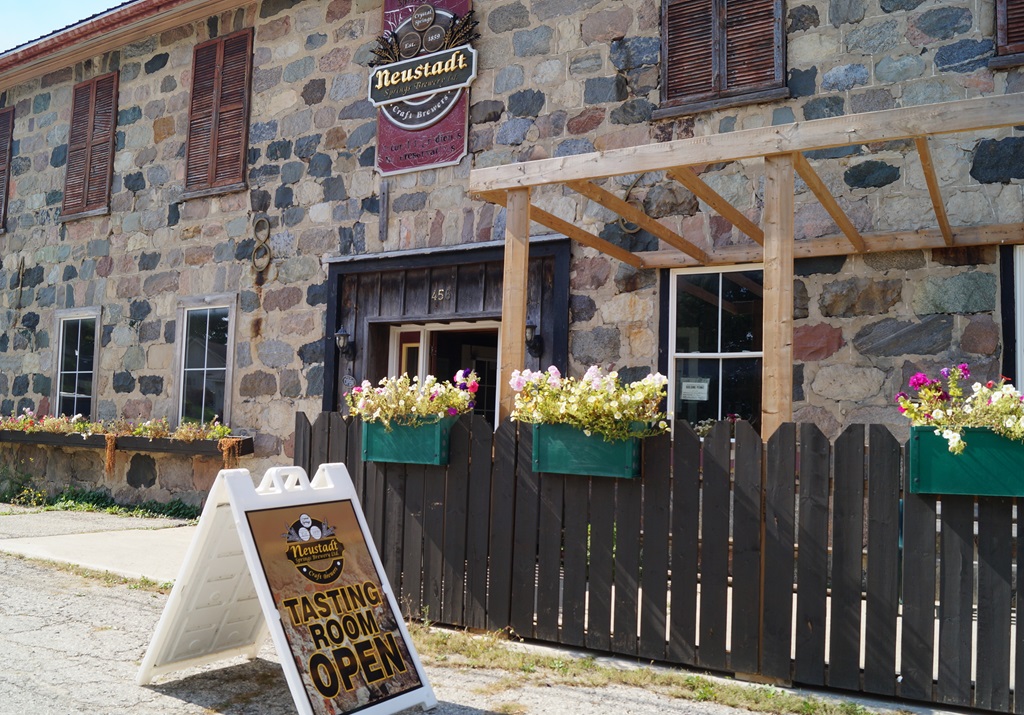 Neustadt Springs Brewery Restaurant