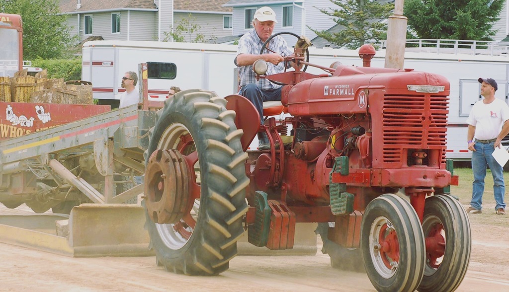 Russell Fair - Ma on Red Tractor