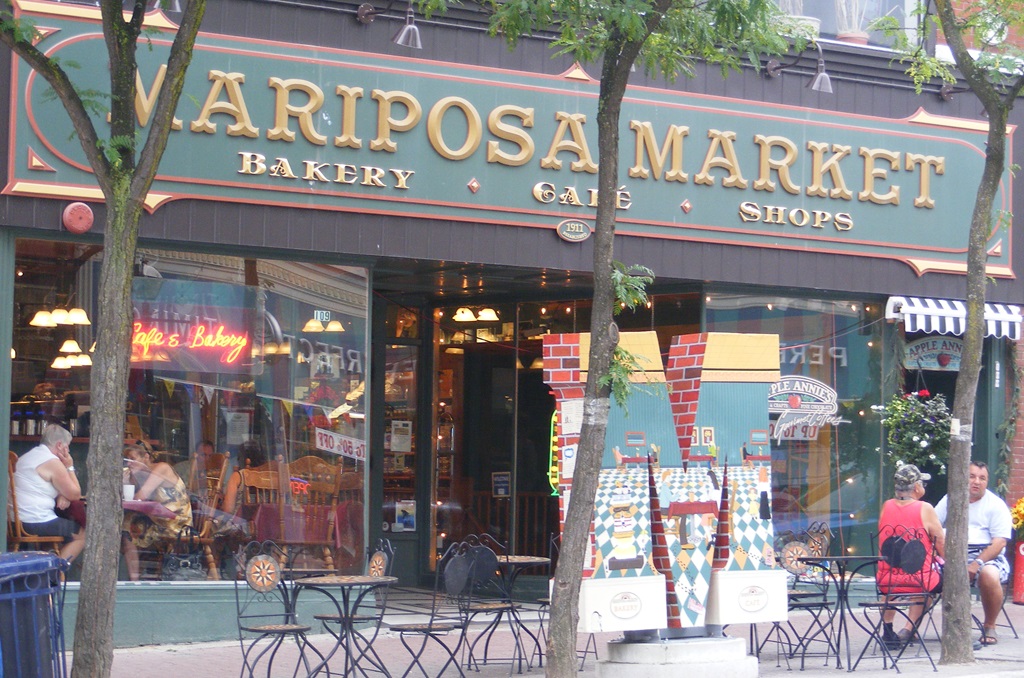 Mariposa Market